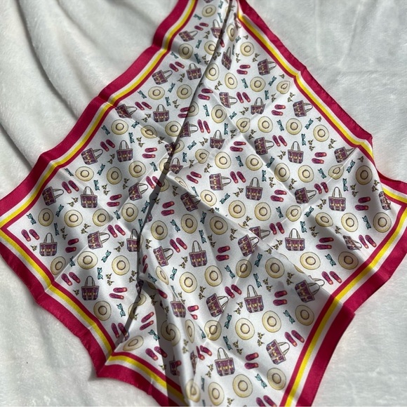 NWT ITALIAN SILK SCARF MADE IN COMO - Picture 2 of 7